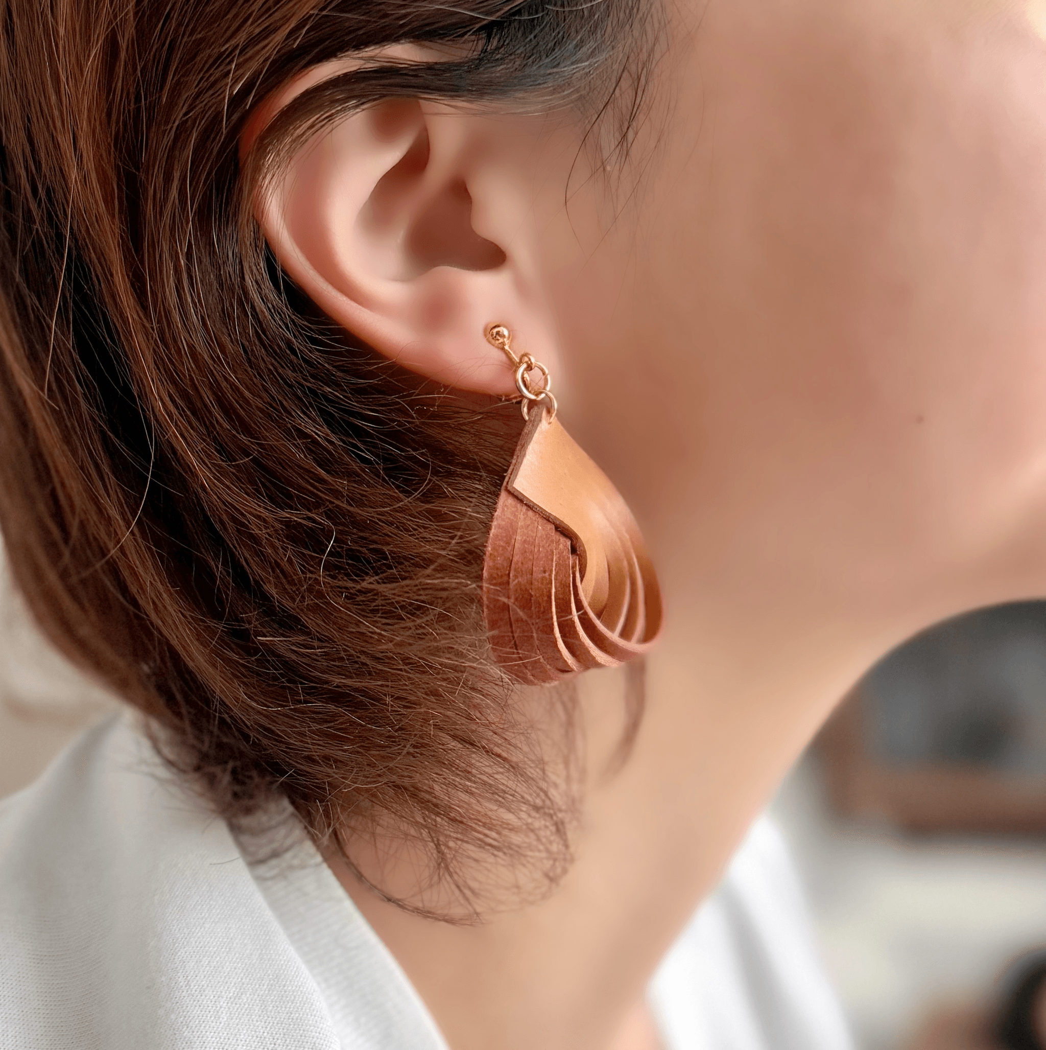 流風レザーイヤリング | 2枚目